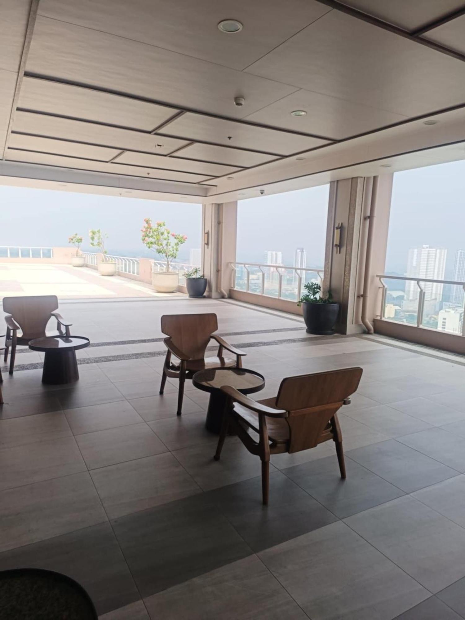 케손시티 Infina Towers 아파트 호텔 외부 사진